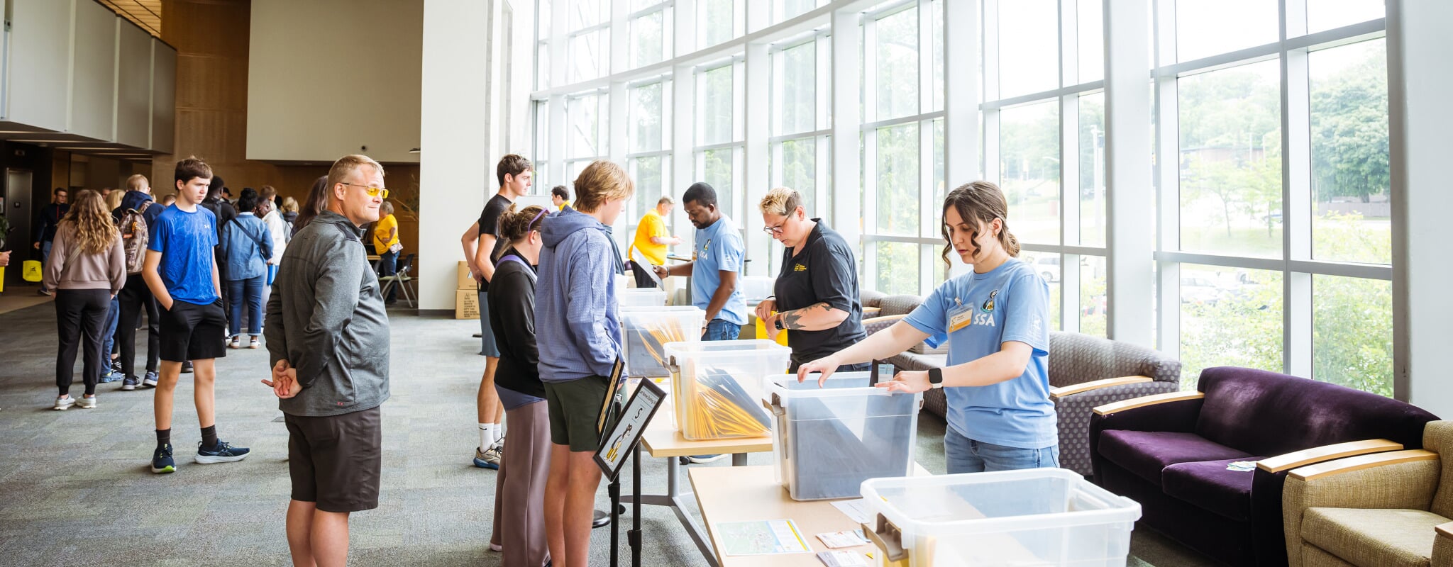 Michigan Tech students check in for 2025 summer orientation