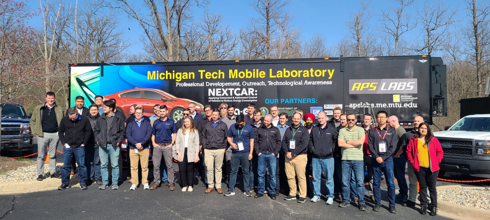 mobile lab class photo