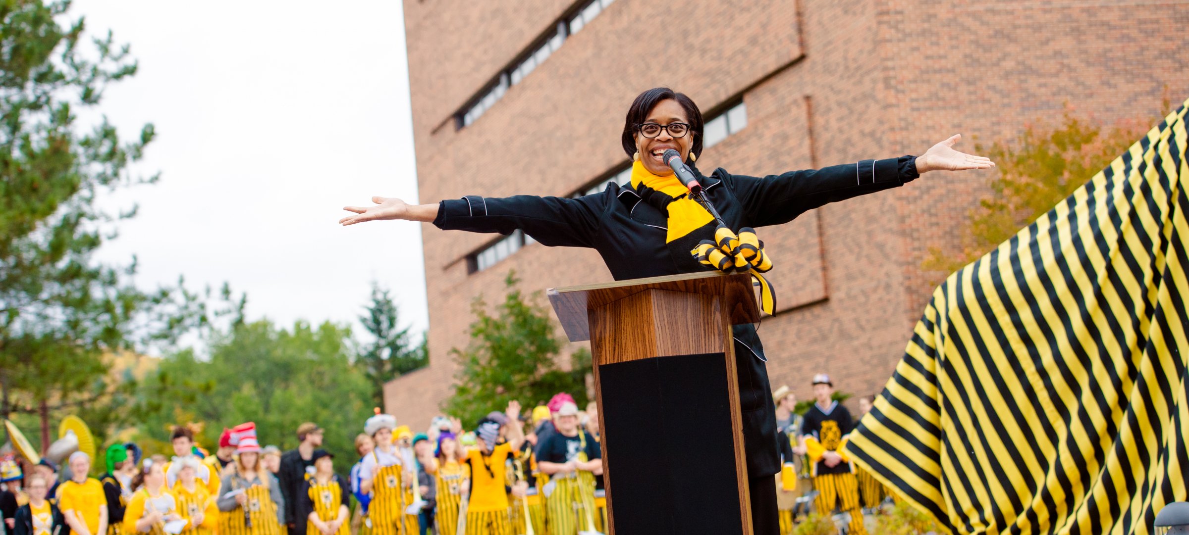 Picture of the MTU Husky Statue Dedication featuring Dar Slade