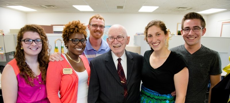 Group photo of Honors Students with Frank Pavlis