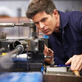 What skills do mechanical engineers need?