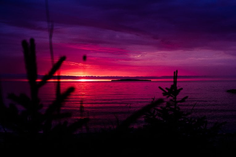 Rabbit Island Sunrise Rabbit Island is named after the Keweenaw Peninsula bay that overlooks it.